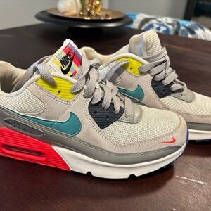 Nike Air Max Sneakers with Teal and Red Accents